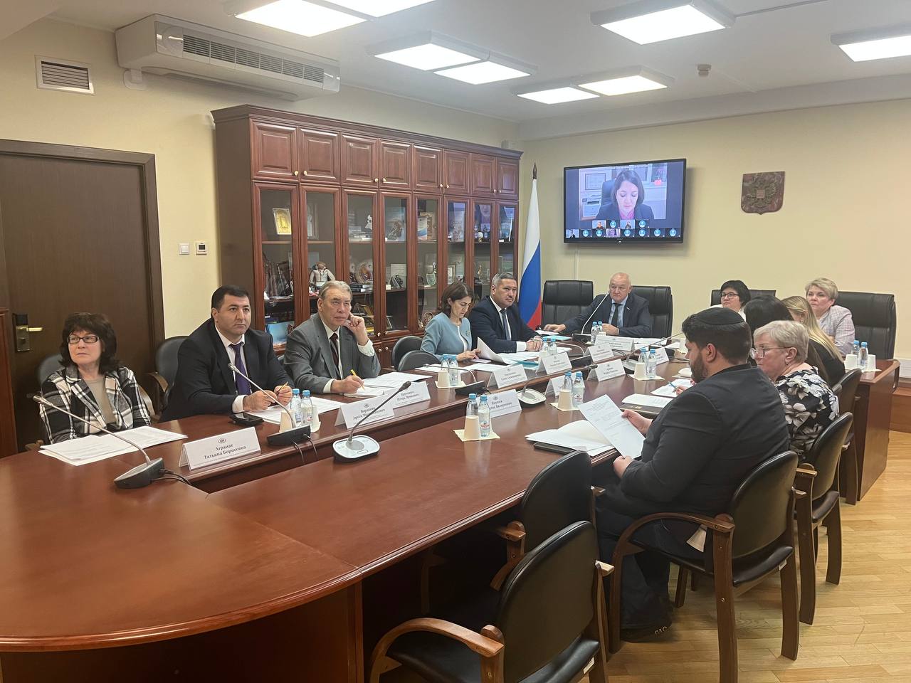 Заседание рабочей группы Комитета Государственной Думы по делам национальностей